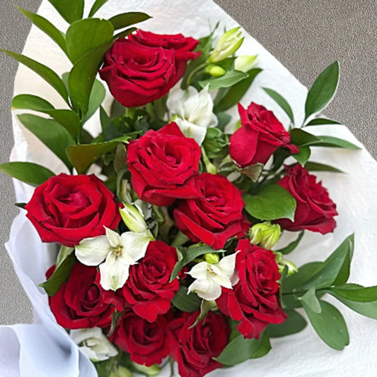 Valentina - Classic Rose Bouquet